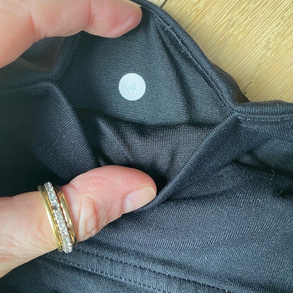 Lululemon 27 inch Black Luon Leggings - Picture 4 of 5